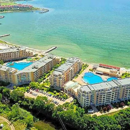 Hotel Midia Grand